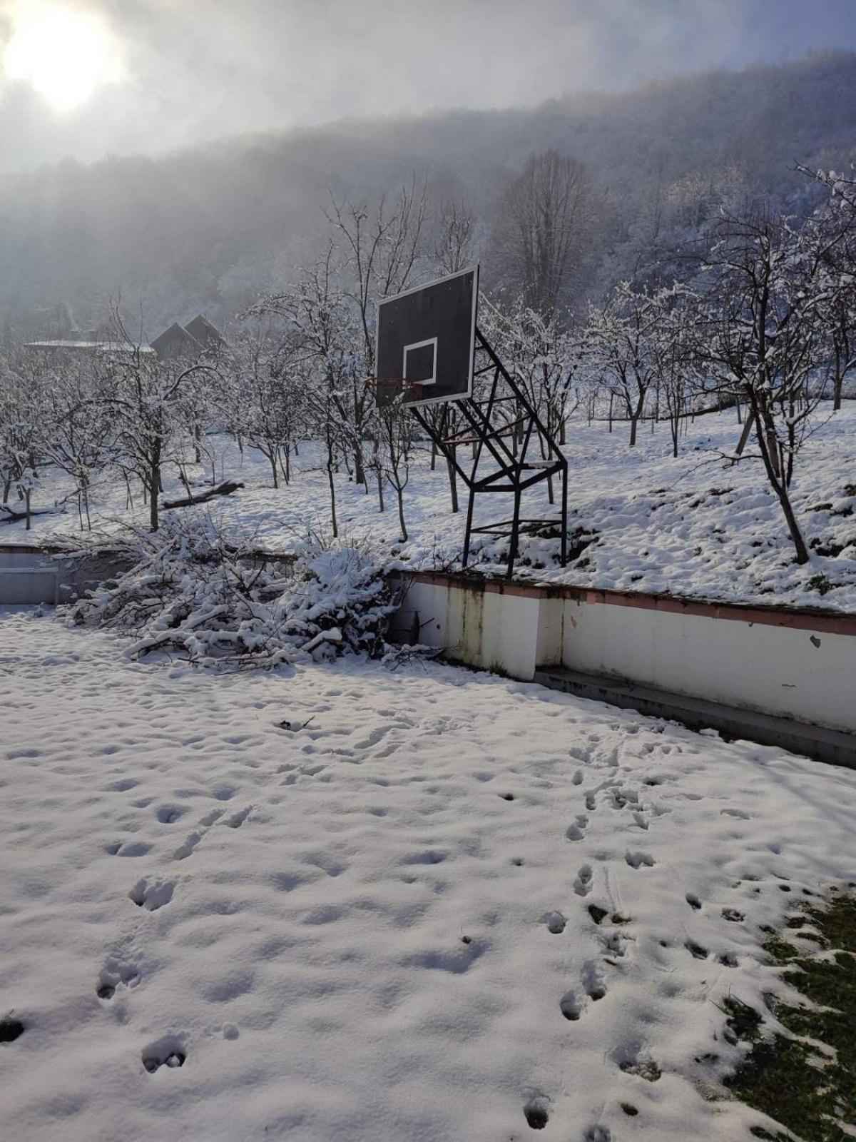 Вилла Resting House Oaza Бихач Экстерьер фото